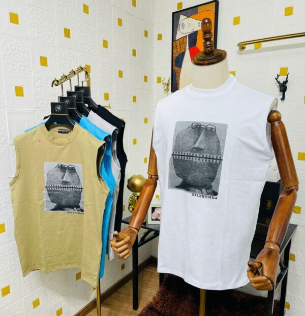 Quality sleeveless armless tops(Free Delivery)