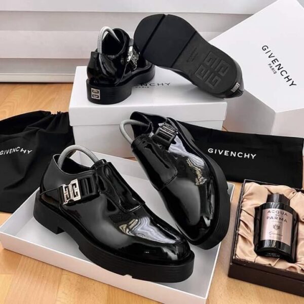 Givenchy Men Luxury Designer Shoe for men(FREE DELIVERY)