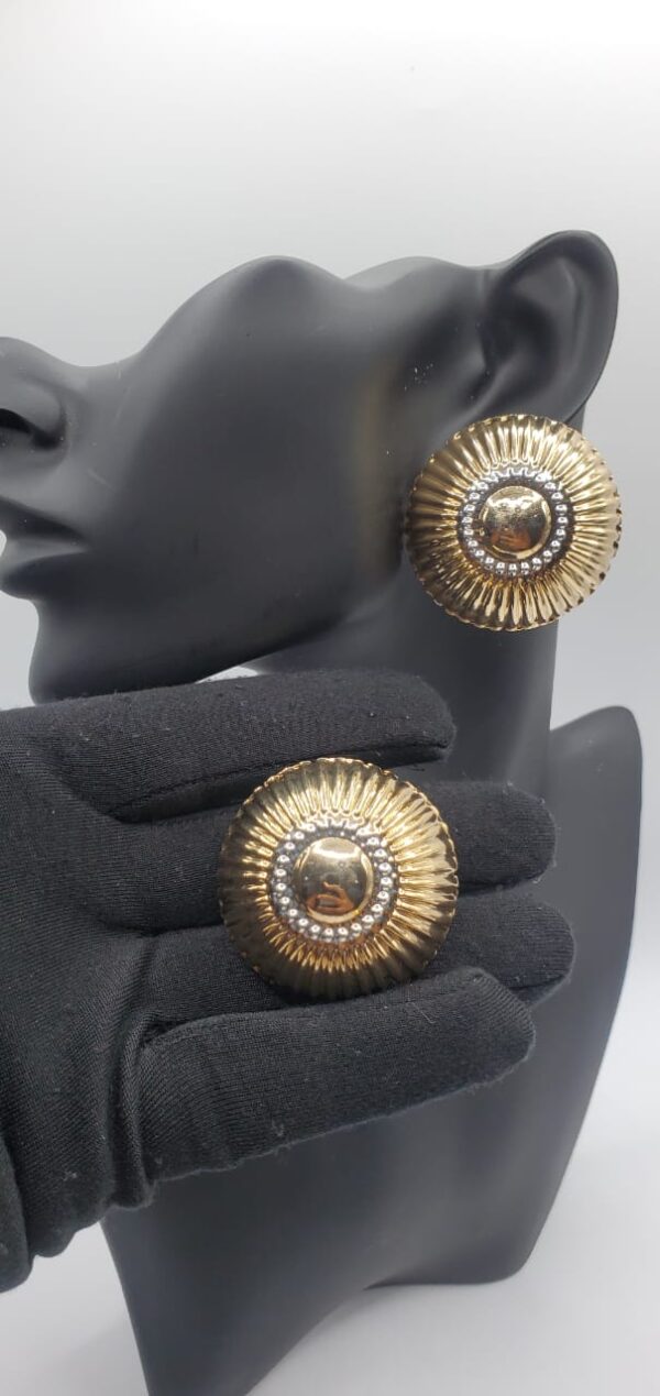 QUALITY JEWELRIES FOR WOMEN AND LADIES(FREE DELIVERY)