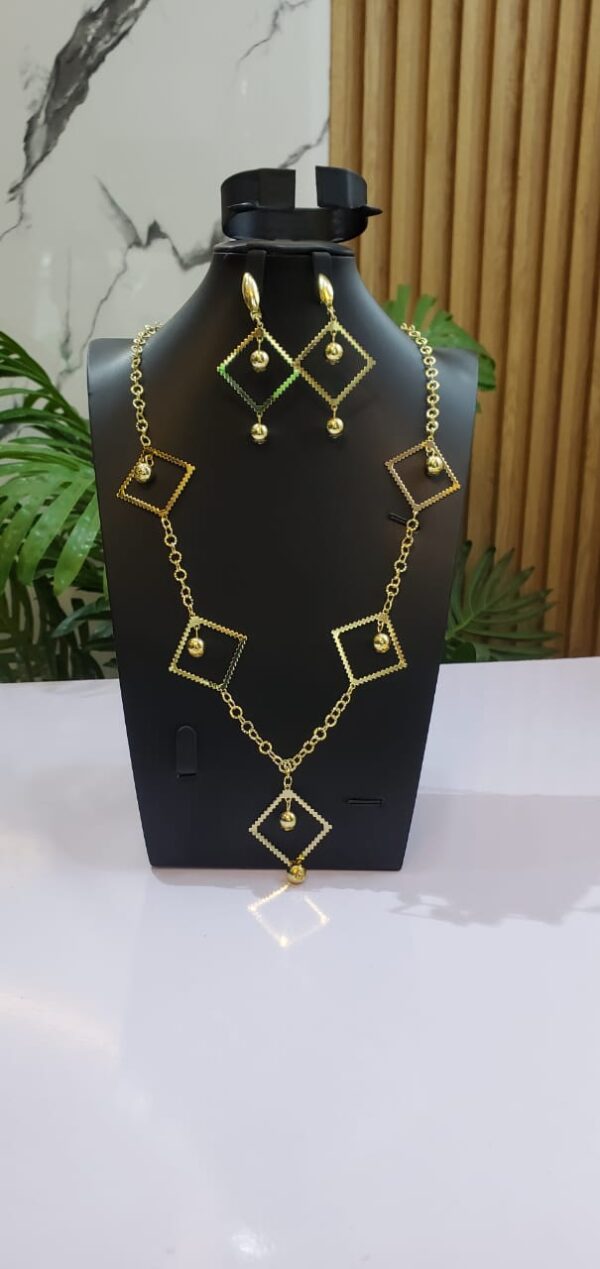 Long Necklace for Women Trendy Jewelry Accessory Statement Necklace Personality Waist Chain Copper Round Bead Zircon Earring Collar(free delivery)