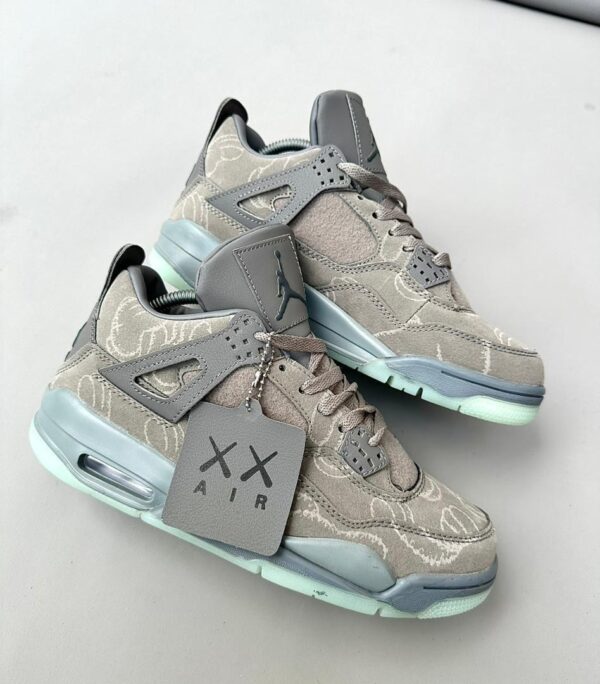 ORIGINAL Kaws X Air Jordan 4 “Grey MEN (free delivery)