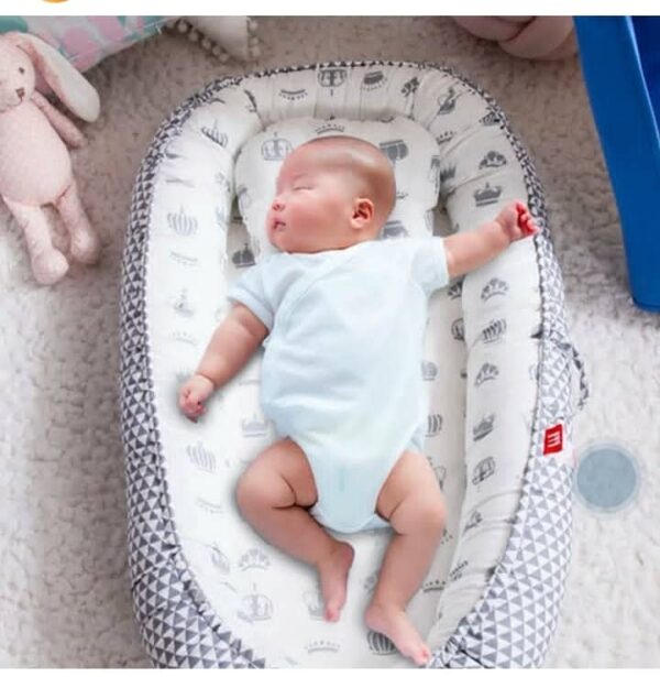 Portable Baby Lounger Breathable Cotton Newborn Nest(free delivery)