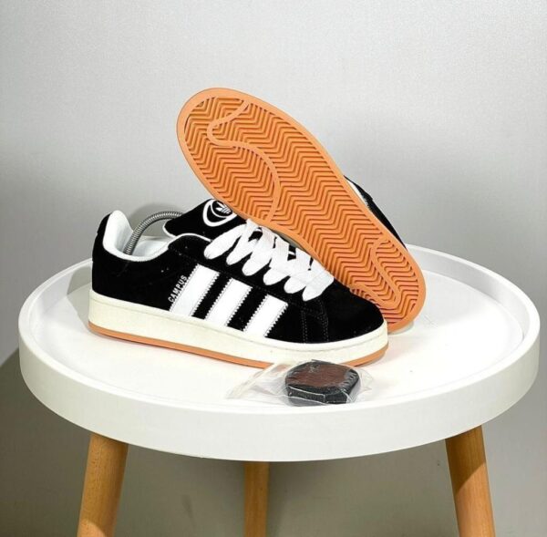 Quality Sneakers available(free delivery)