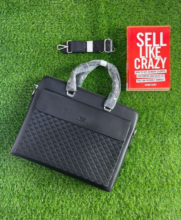 LUXURY LAPTOP BAGS AVAILABLE(FREE DELIVERY)